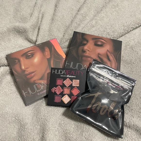 HUDA BEAUTY Other - New Huda Beauty highlight palettes and eyeshadow. Basic B straight edge sponge.